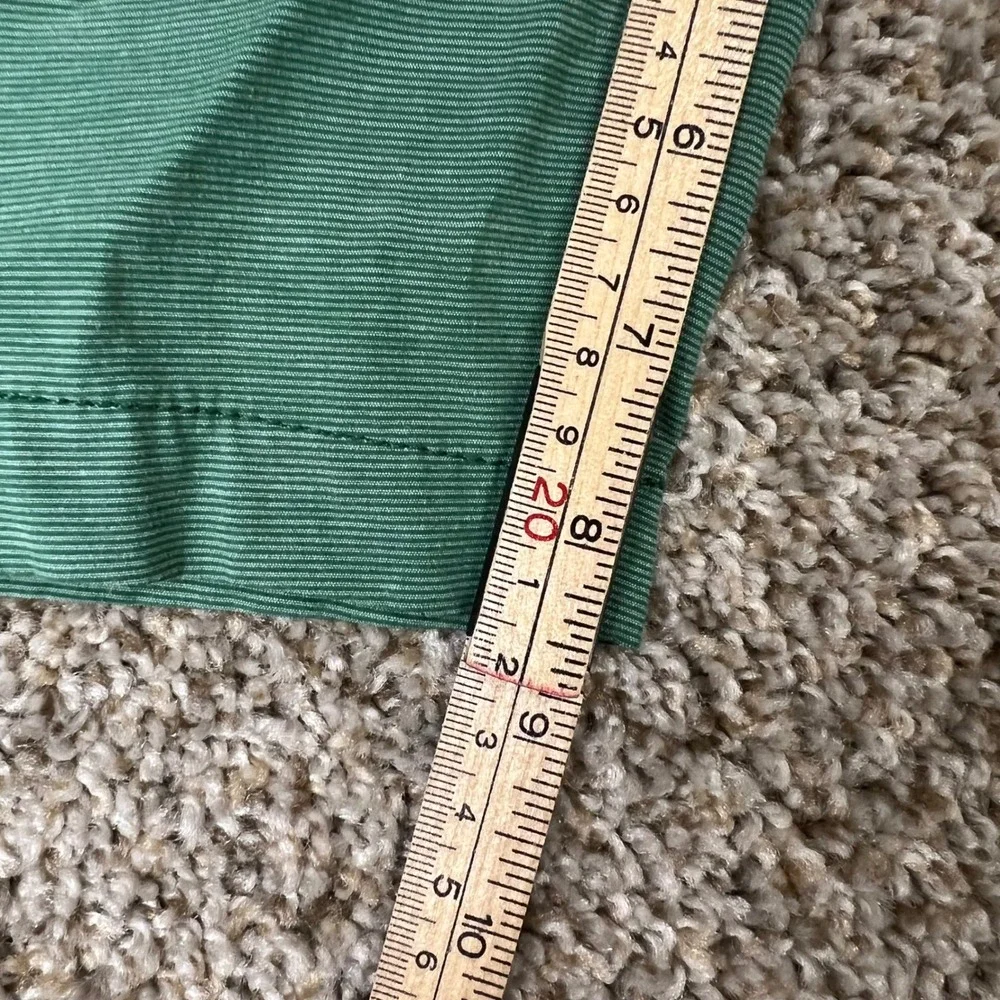 Duck Head Mens Harbor Performance Shorts Green Striped Elastic Waist Small 8in